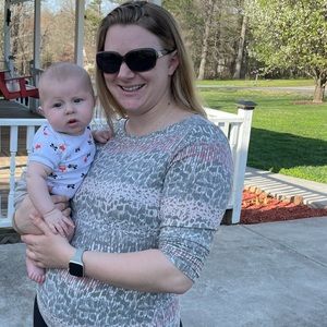 Meet your Posher, Amanda